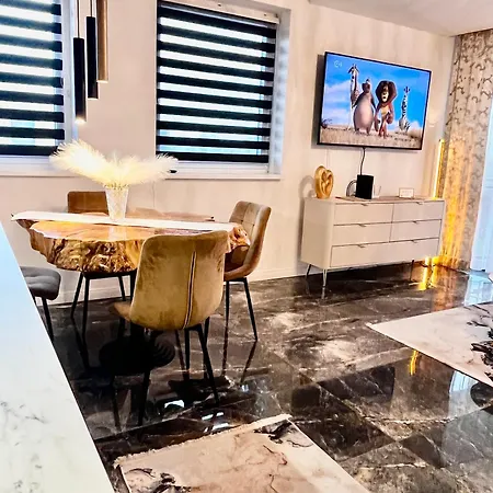 Violet Superior Apartment *