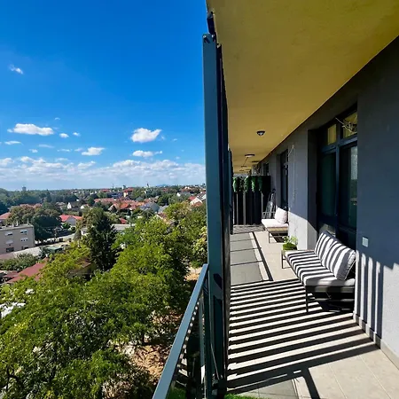 Violet Superior Apartment *