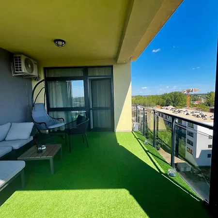 Violet Superior Apartment